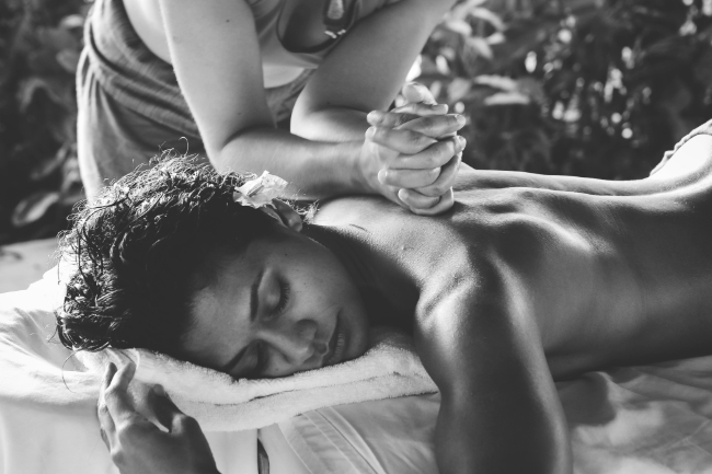 trattamento corpo massaggio hawaiano - emotions de beauté
